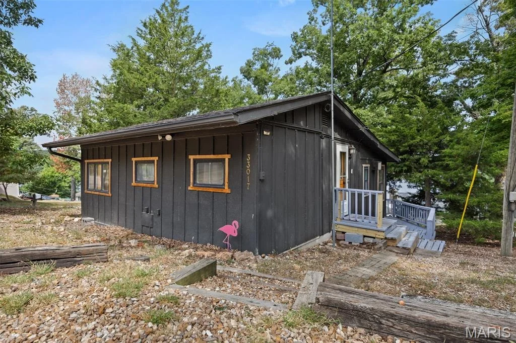 Photo of 33017 Fairglen Road