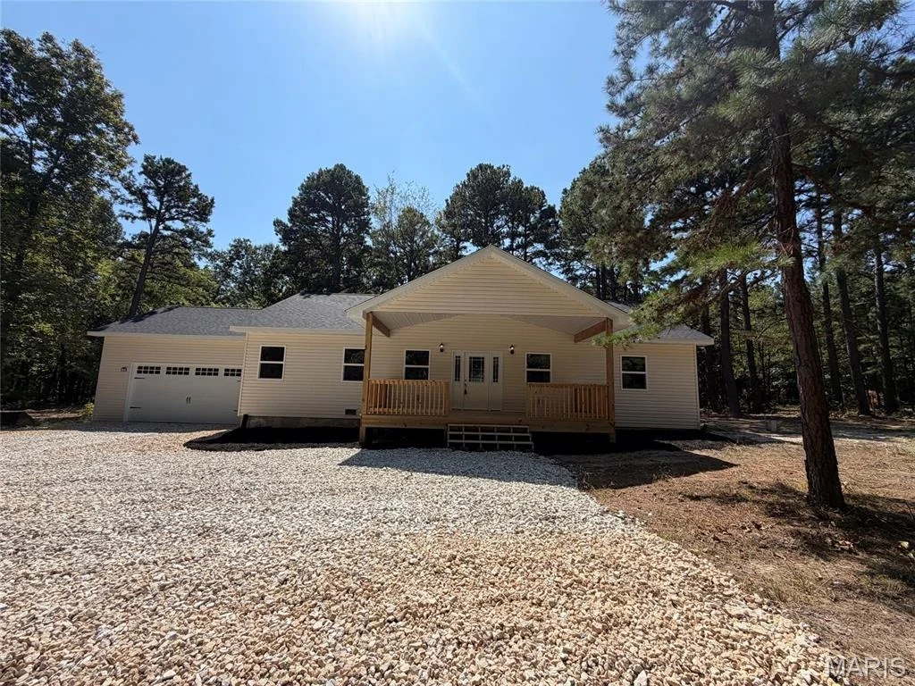 Photo of 10082 Private Drive 5294