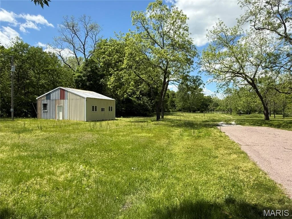 Photo of 12660 Beaver Manor Rd