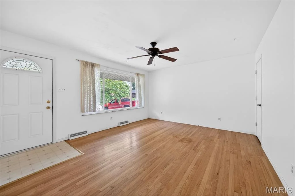 Photo of 33 Cloverdale Drive