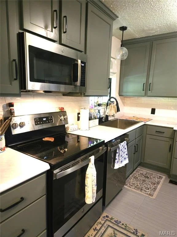 Photo of 525 Skyview Drive