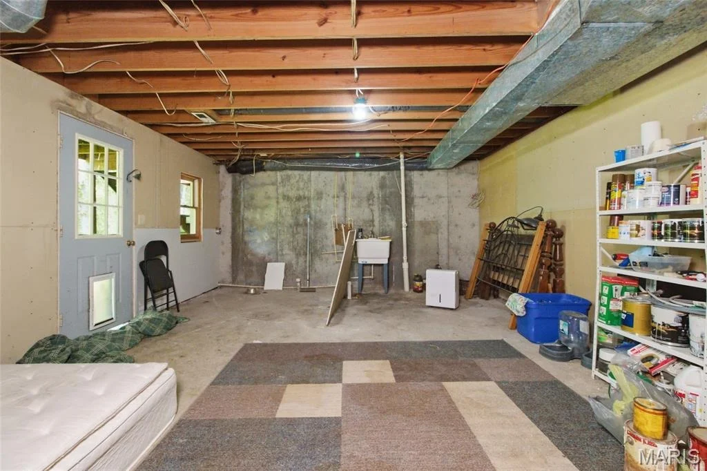 Photo of 11004 Western Road