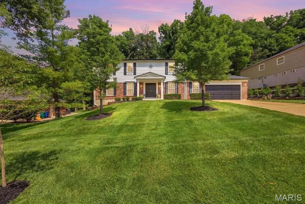 Photo of 2108 Cedaroyal Drive