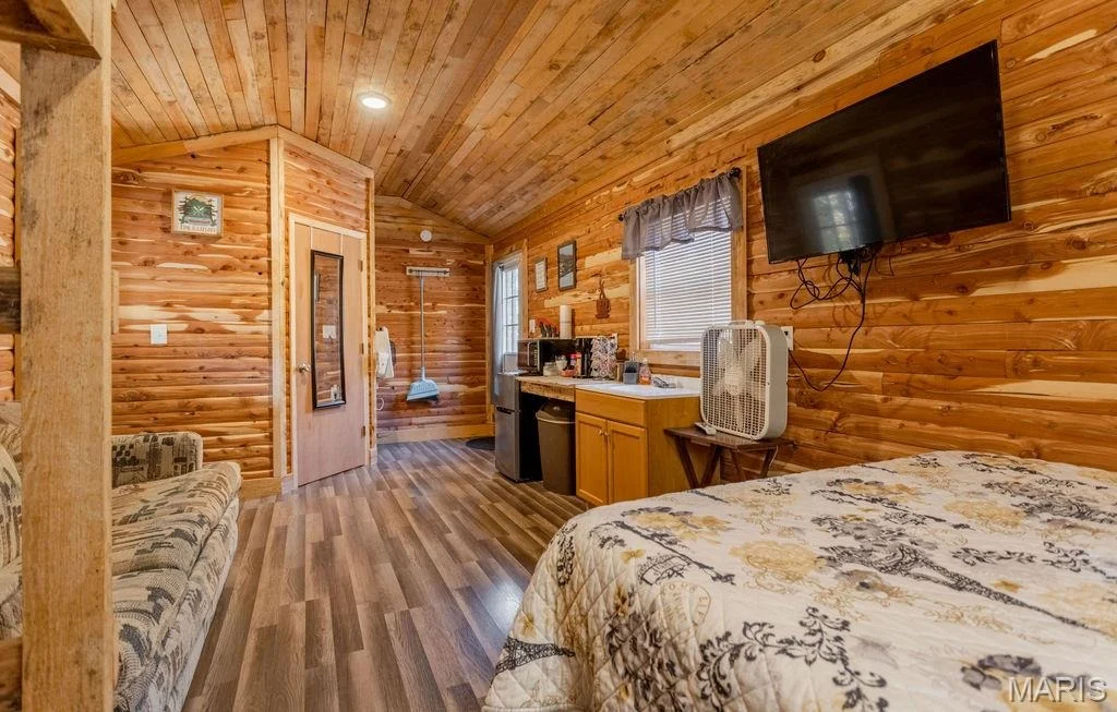 Photo of 17720 County Road 504