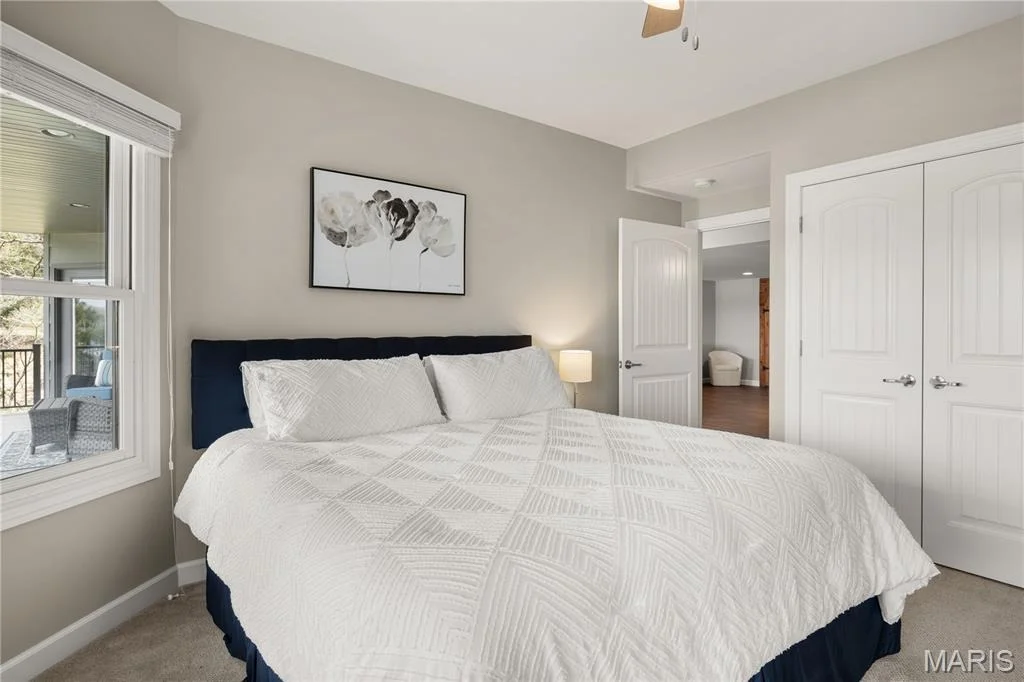 Photo of 18028 Bayview Lane