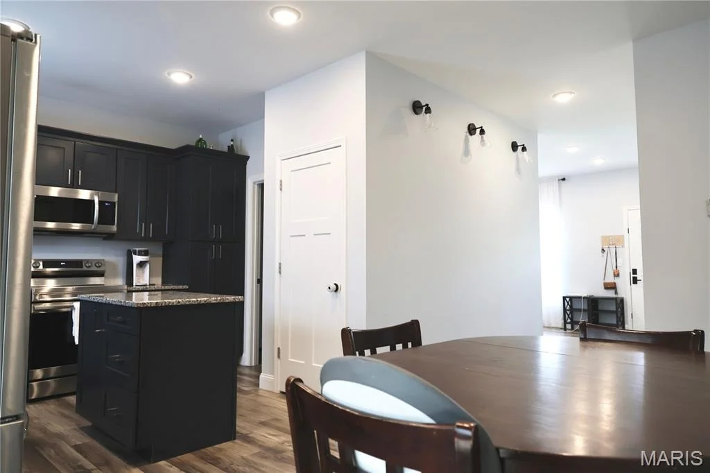 Photo of 15580 Top Drive
