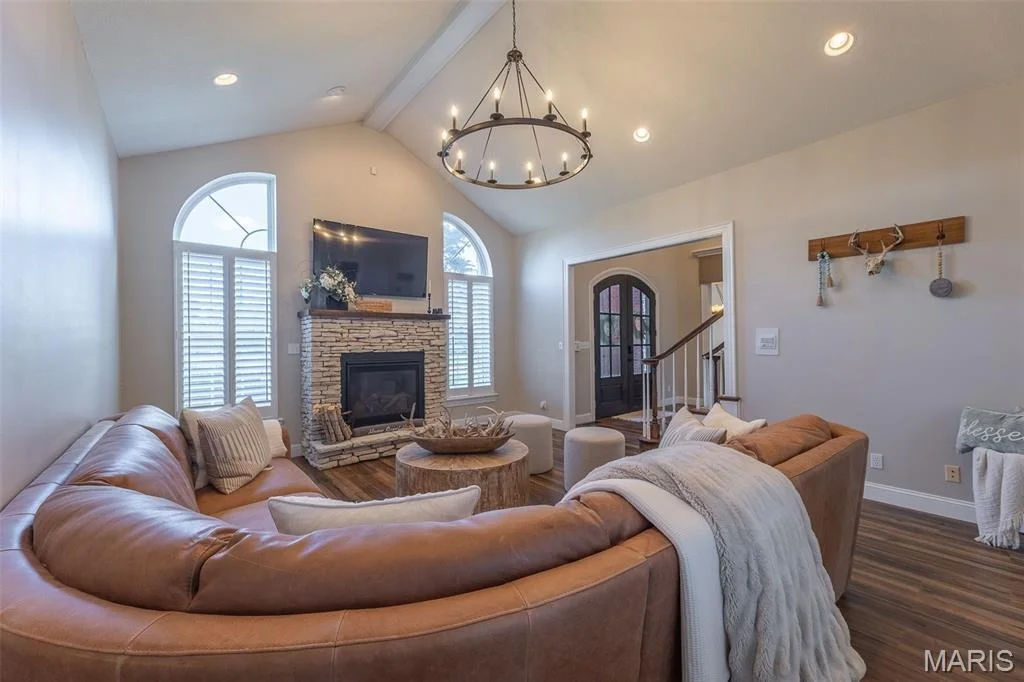 Photo of 902 Paradise Lane