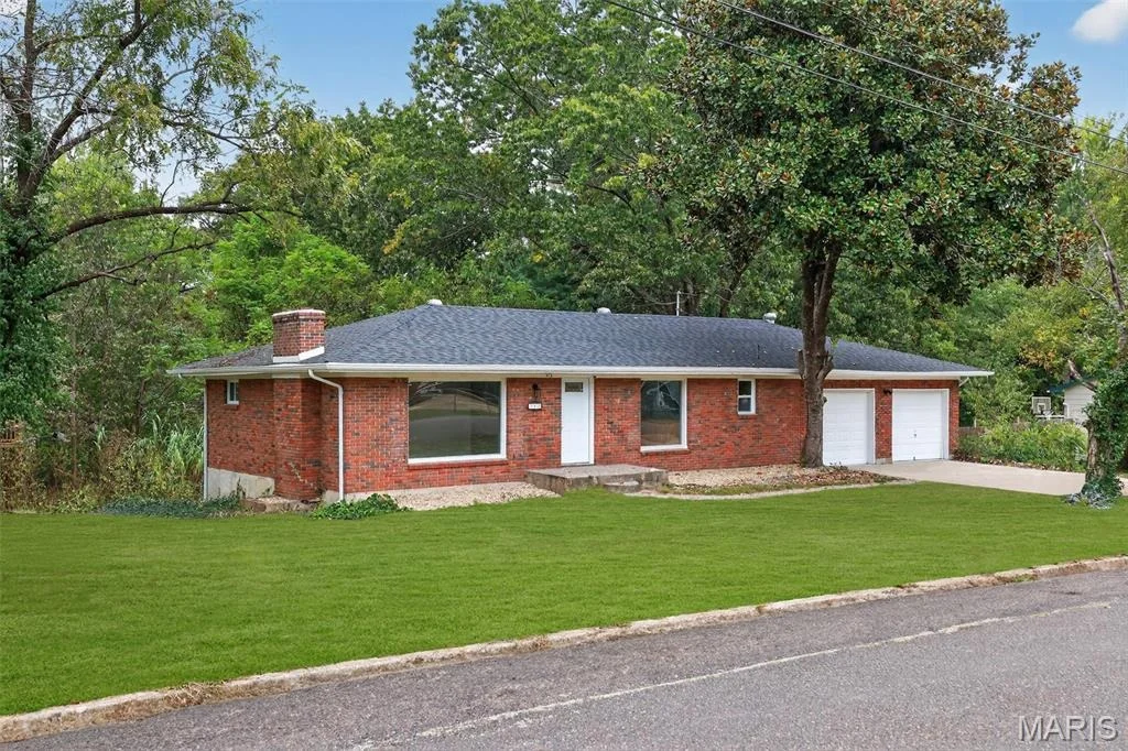Photo of 315 Hillcrest Drive