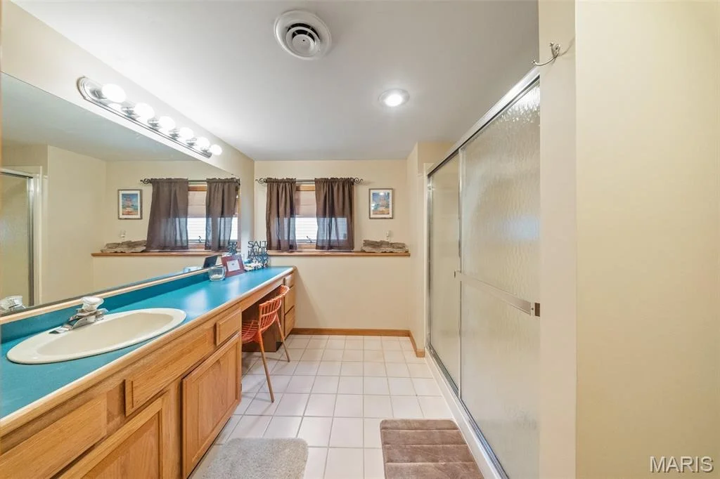 Photo of 905 Cypress Drive