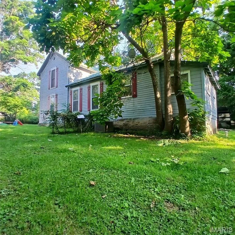 Photo of 111 S College Street