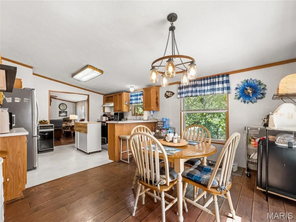 Photo of 813 Tonka Spring Road