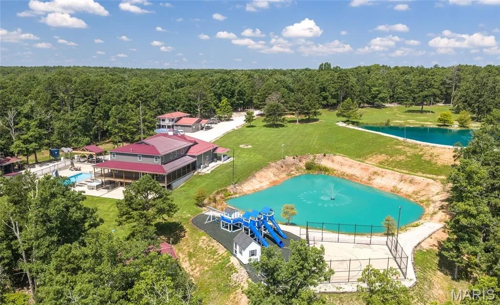 Photo of 1060 County Road 6570