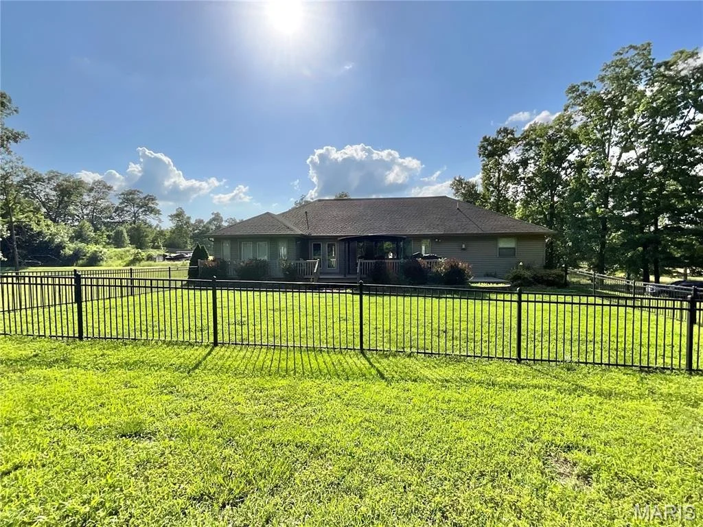 Photo of 7584 Private Road 2453