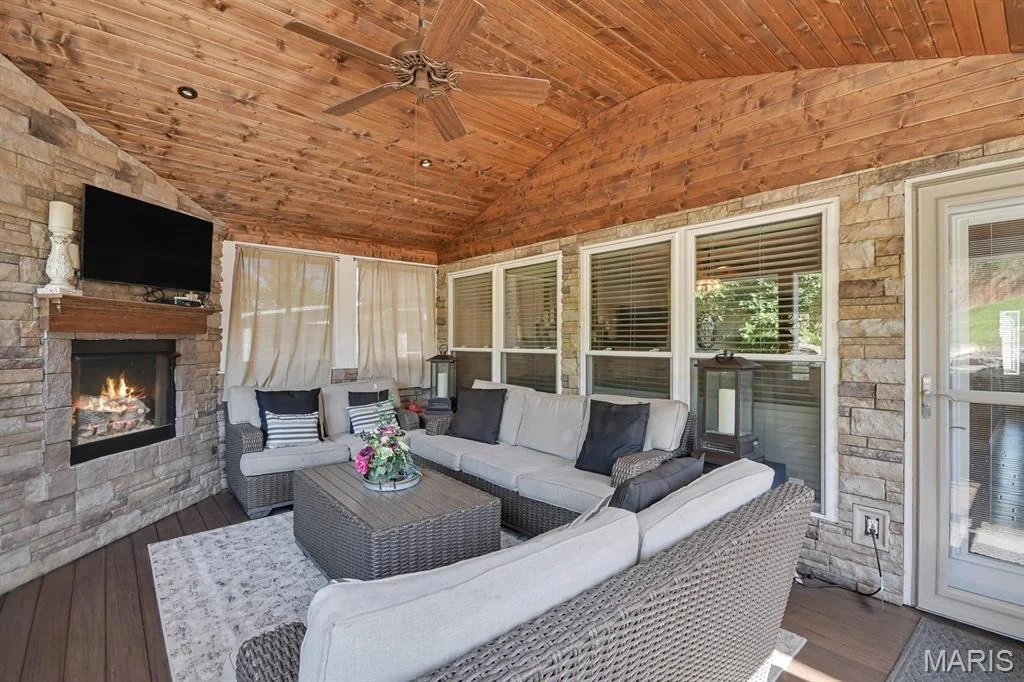 Photo of 1098 Caleb Drive