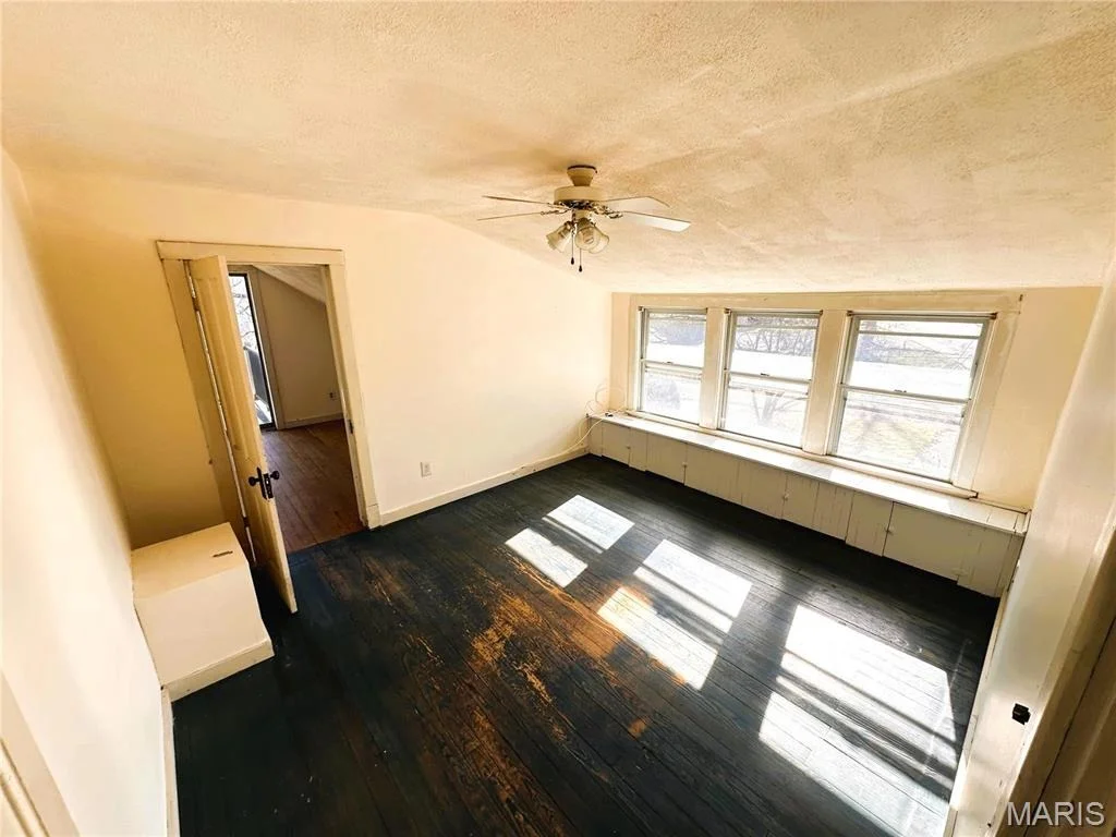 Photo of 401 N Pine