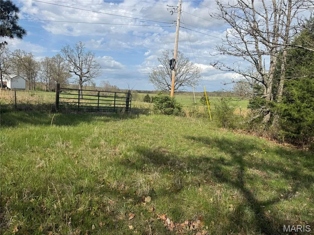Photo of 19219 133 Highway