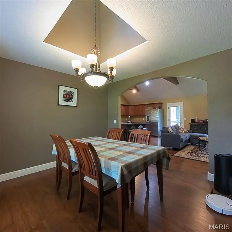 Photo of 602 Oak Park Boulevard