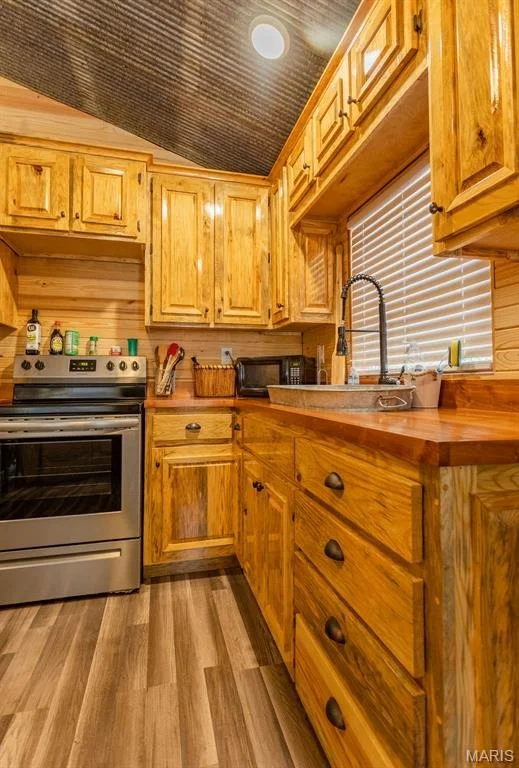 Photo of 17720 County Road 504