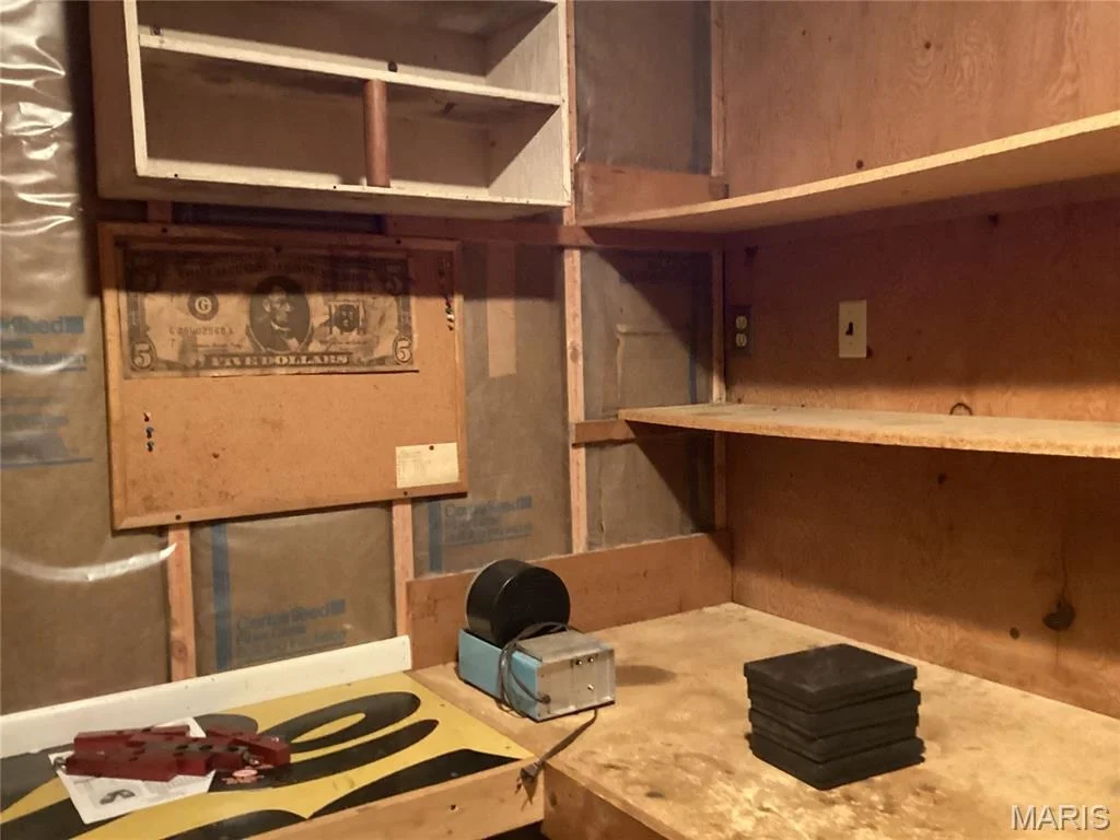 Photo of 1050 Luebbering Road