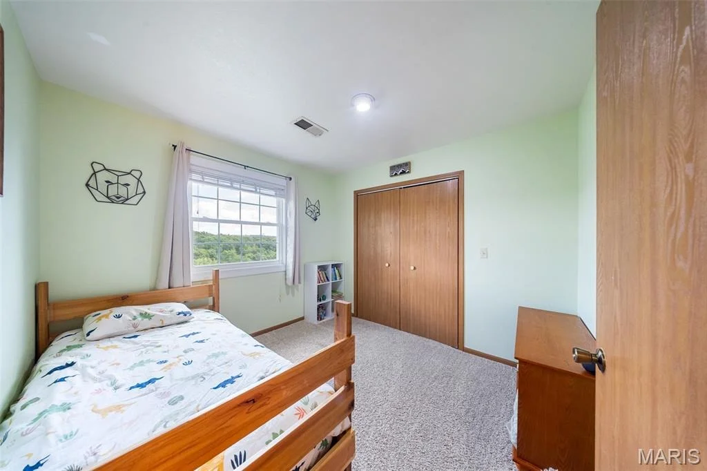 Photo of 105 Meadow Lane