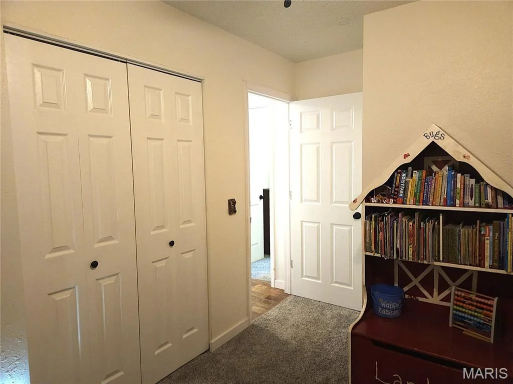 Photo of 525 Skyview Drive
