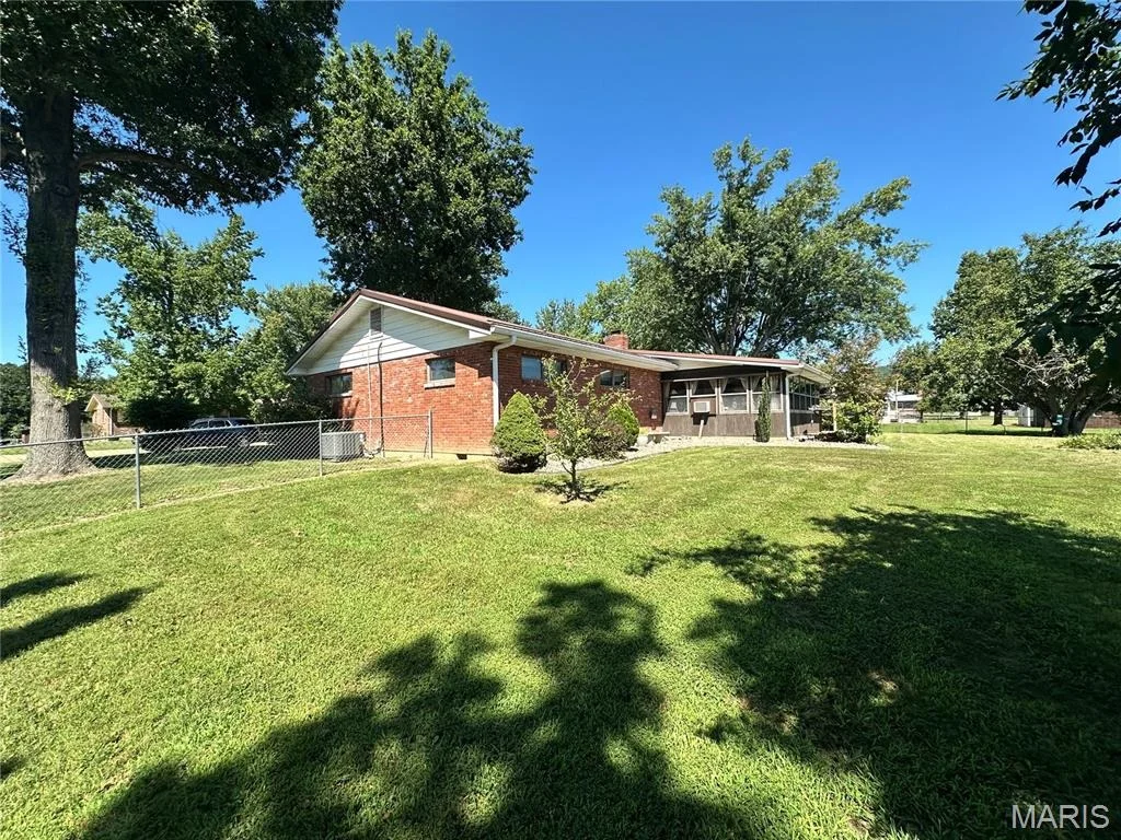 Photo of 113 Fairlane Drive