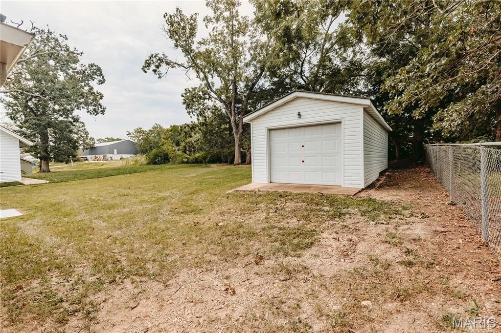 Photo of 505 W 2nd Street