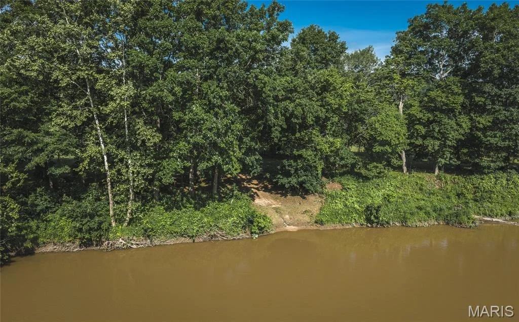 Photo of 17904 Cliff Road