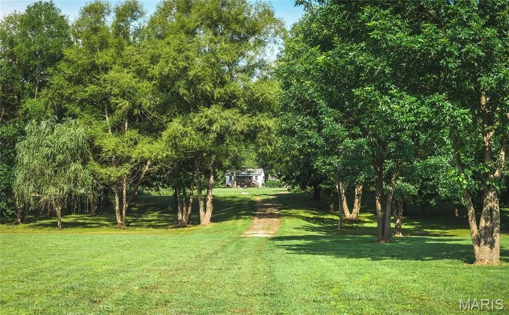 Photo of 17904 Cliff Road