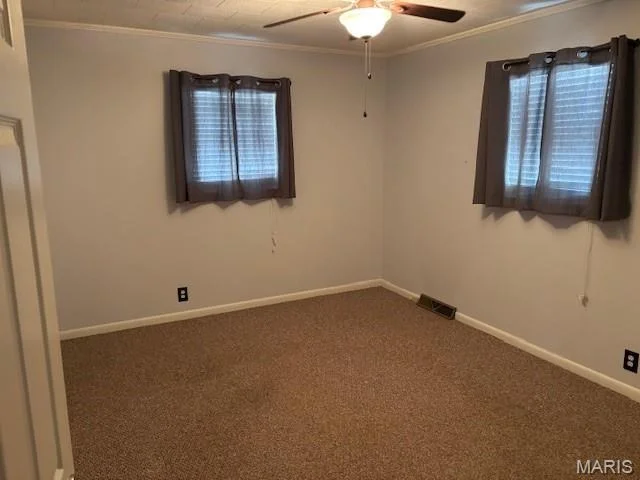 Photo of 39520 Kent Boulevard