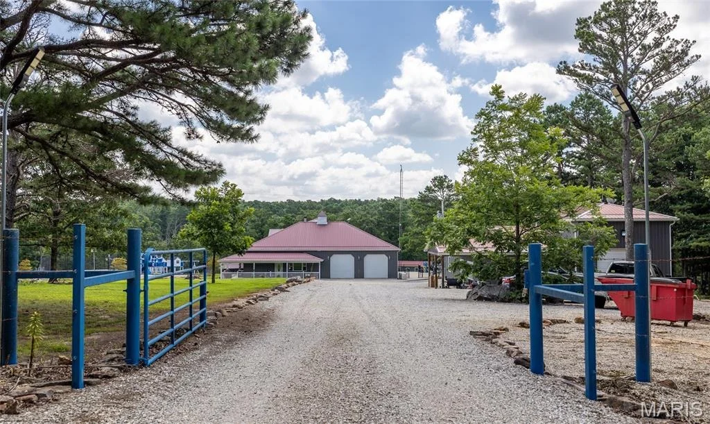 Photo of 1060 County Road 6570