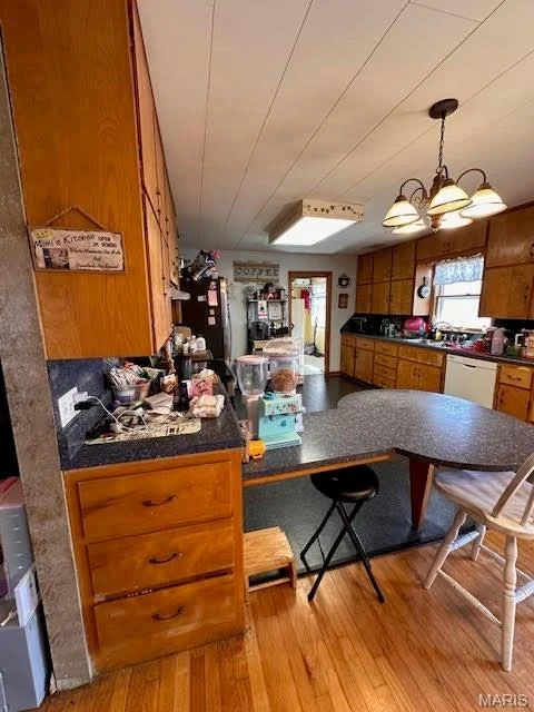 Photo of 123 E 3rd Street