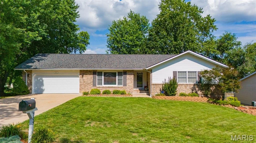 Photo of 905 Cypress Drive