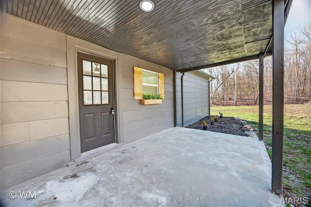 Photo of 16245 Badger Road