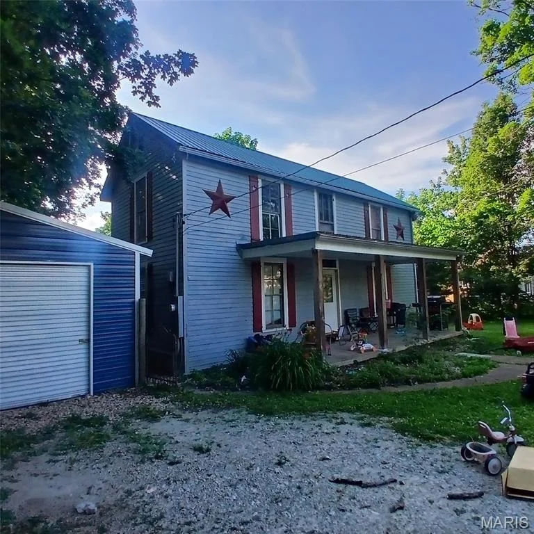 Photo of 111 S College Street