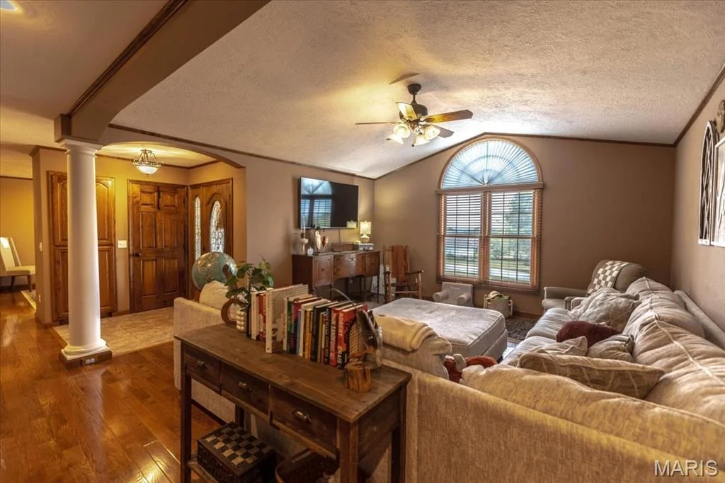 Photo of 503 Primrose Lane