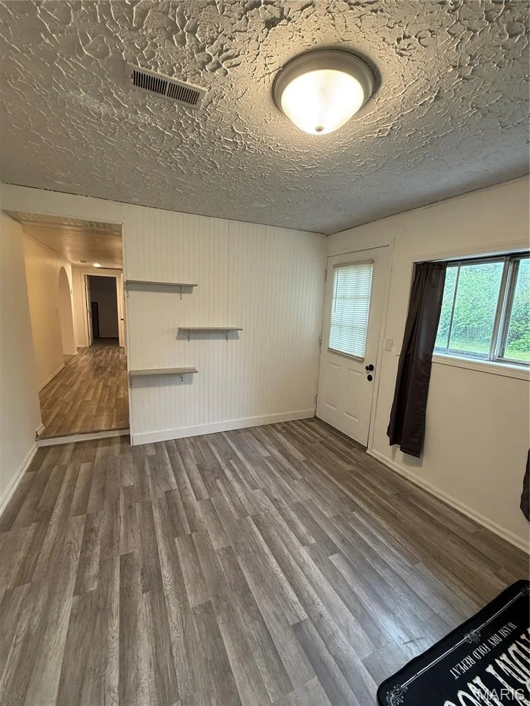 Photo of 3053 W Grand