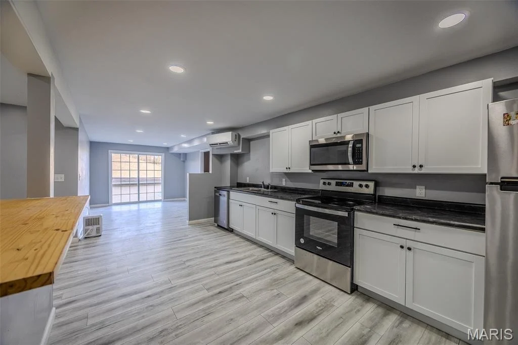 Photo of Unit B at 20955 Homer Street