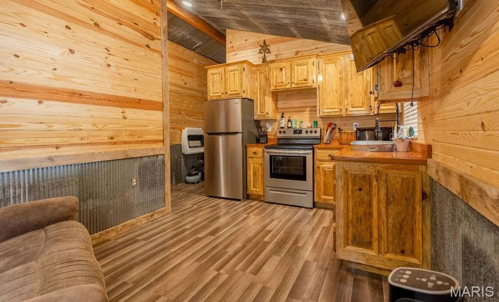 Photo of 17720 County Road 504