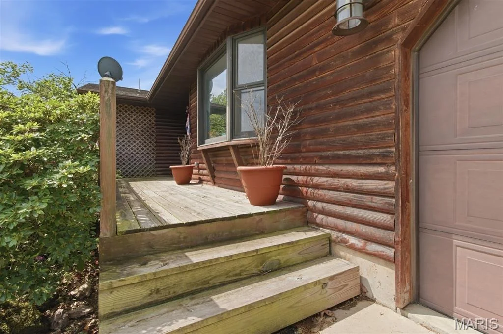 Photo of 11004 Western Road