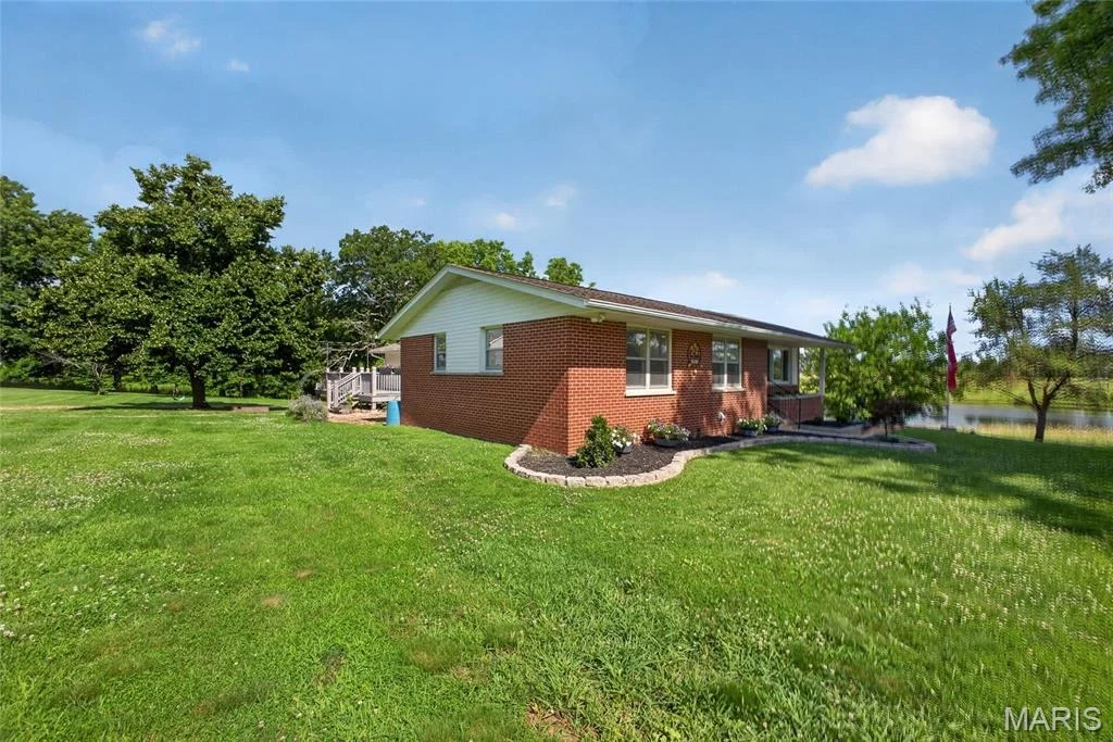 Photo of 1324 Highway O