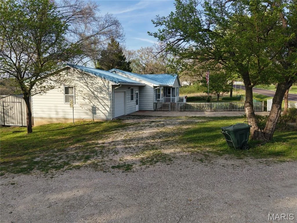Photo of 12497 Highway 28