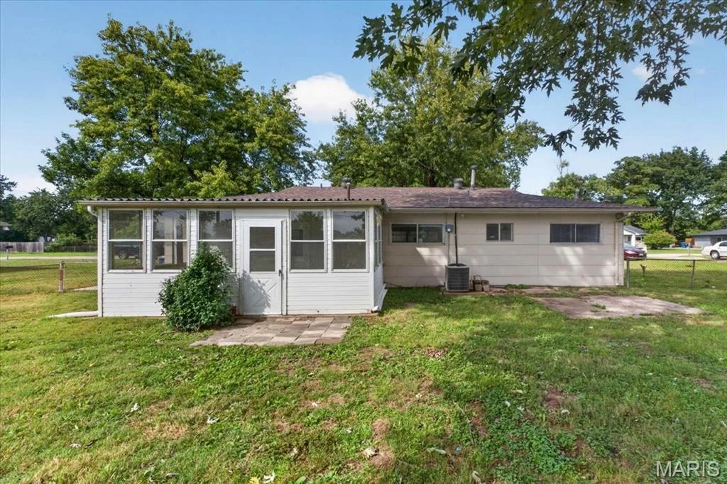 Photo of 446 Kathryn Drive