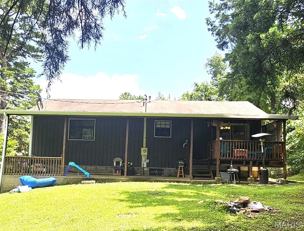 Photo of 525 Skyview Drive