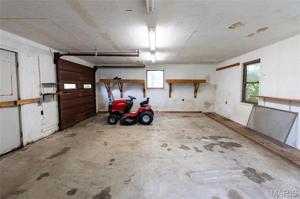 Photo of 304 W 6th Street