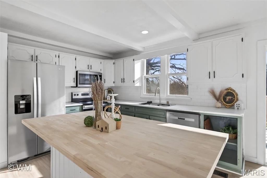 Photo of 16245 Badger Road