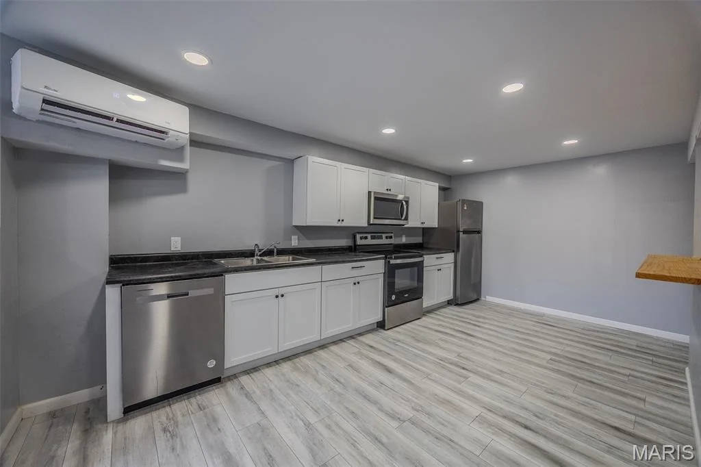 Photo of Unit B at 20955 Homer Street