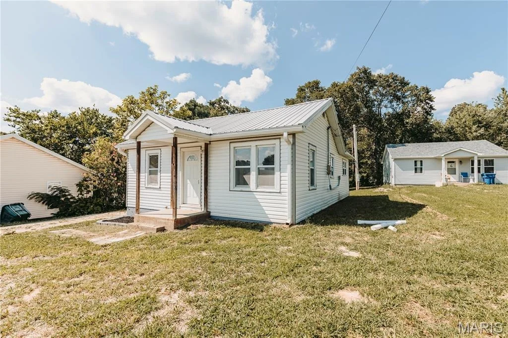 Photo of 308 W 5th Street