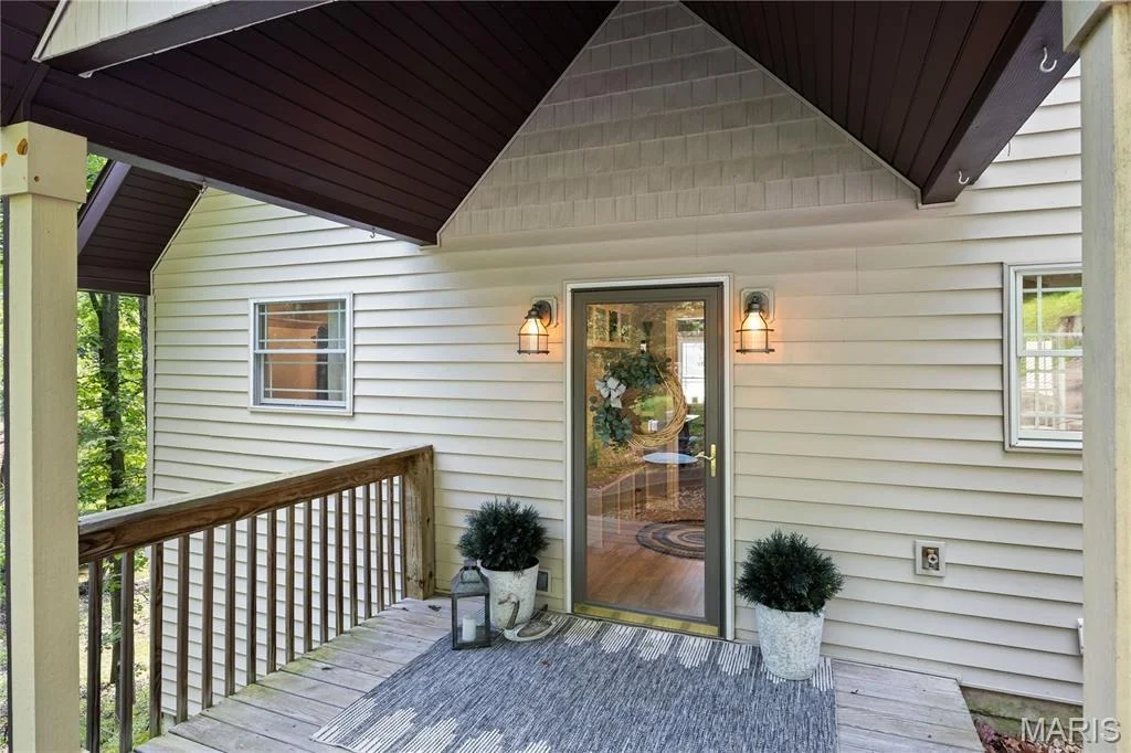 Photo of 31 Cove Road