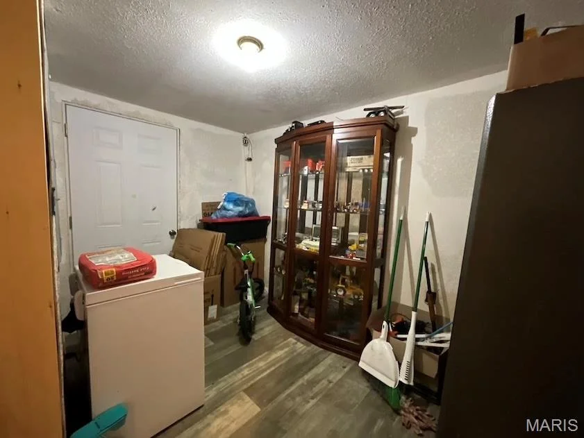 Photo of 107 E 2nd Street